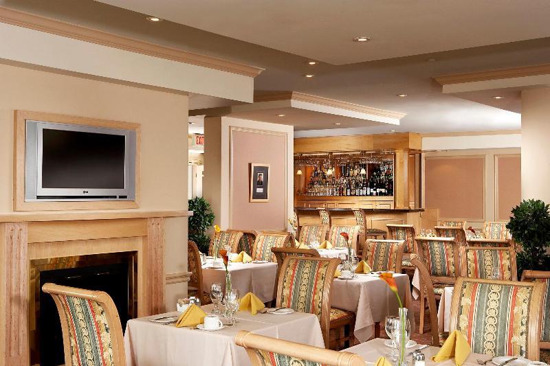 Four Points By Sheraton Toronto Lakeshore ร้านอาหาร รูปภาพ